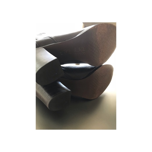 Leather ankle boots/booties - Picture 5 of 7